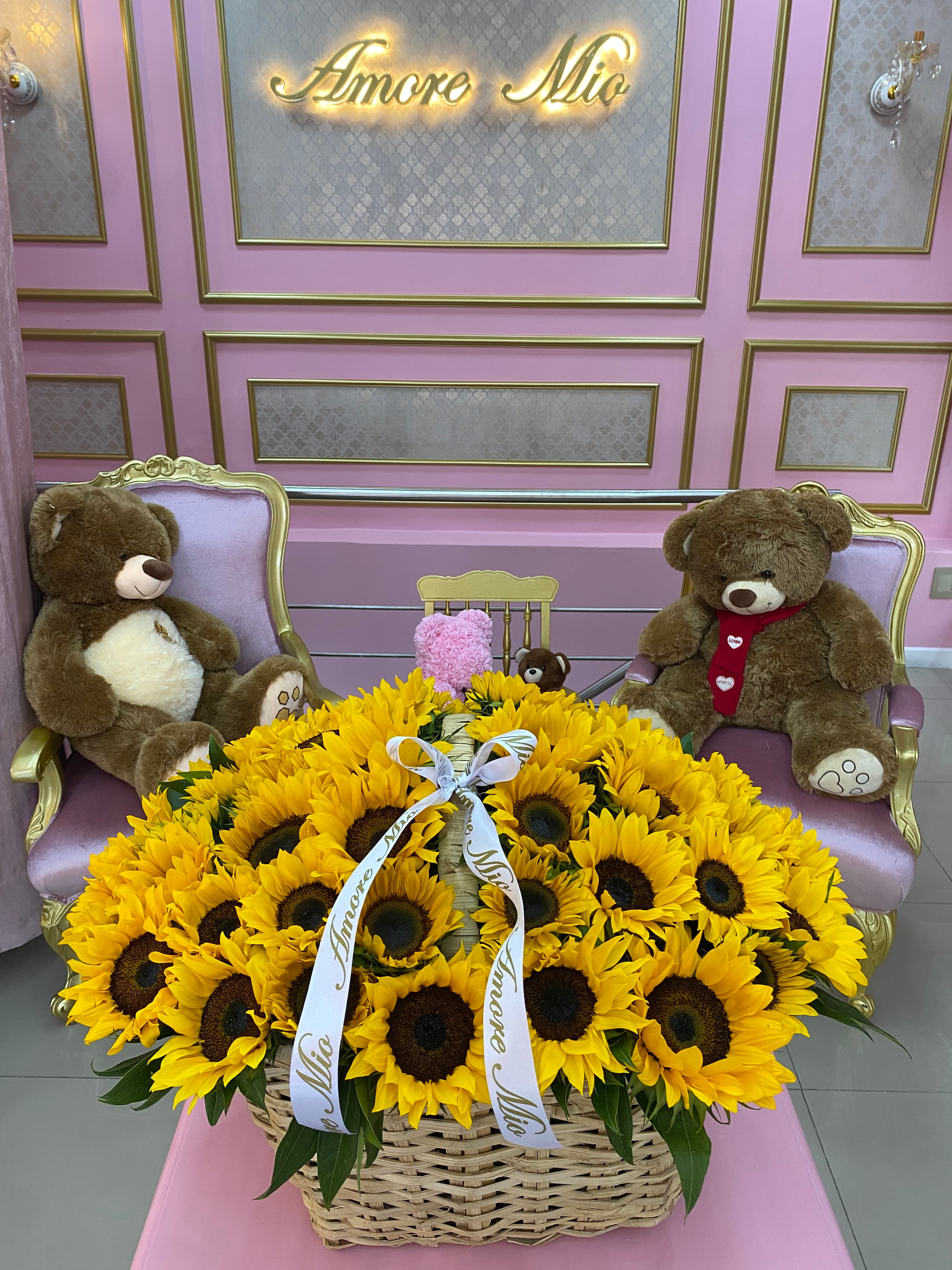 36 girasoles en canasta