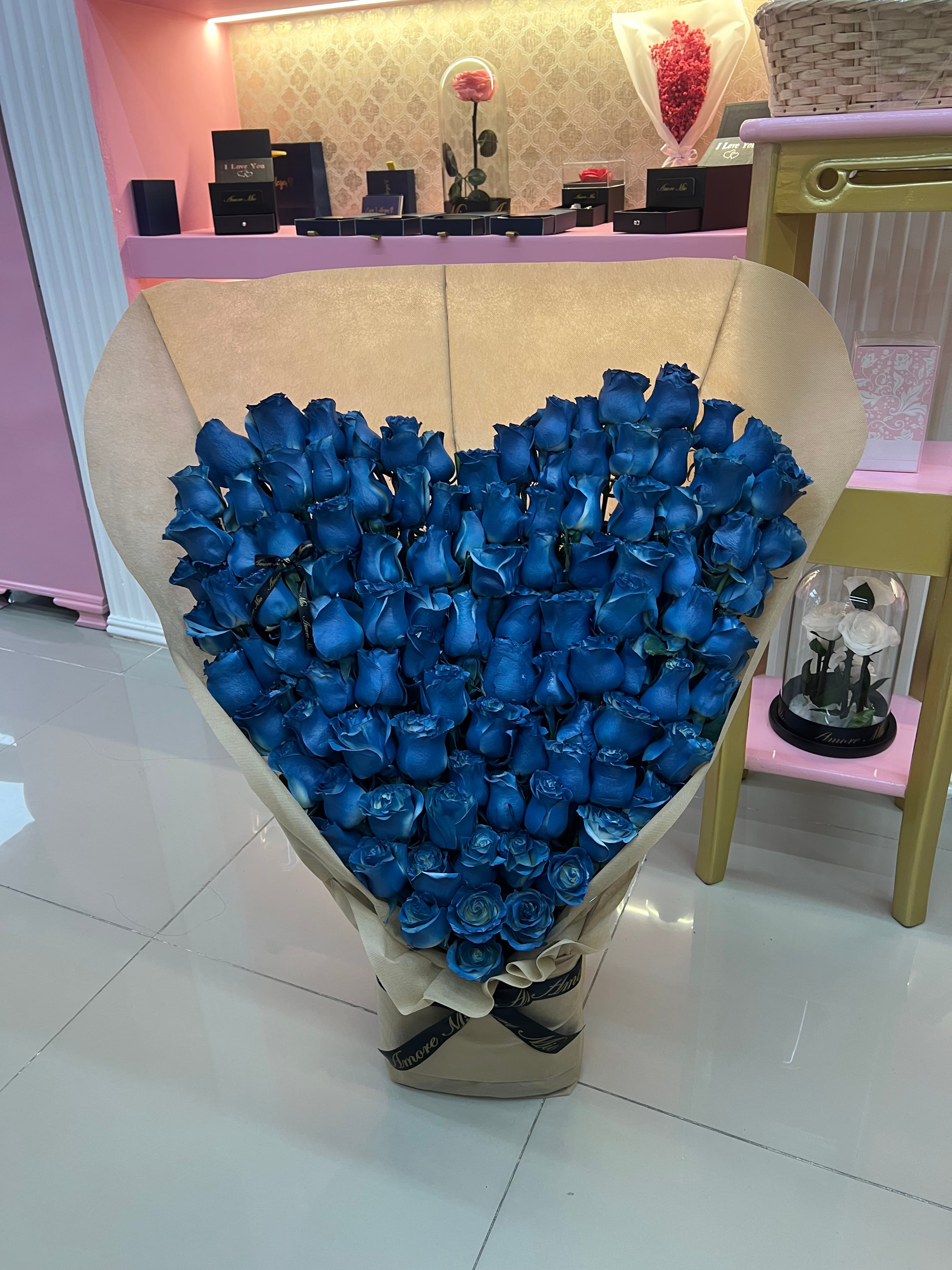 120 rosas azules