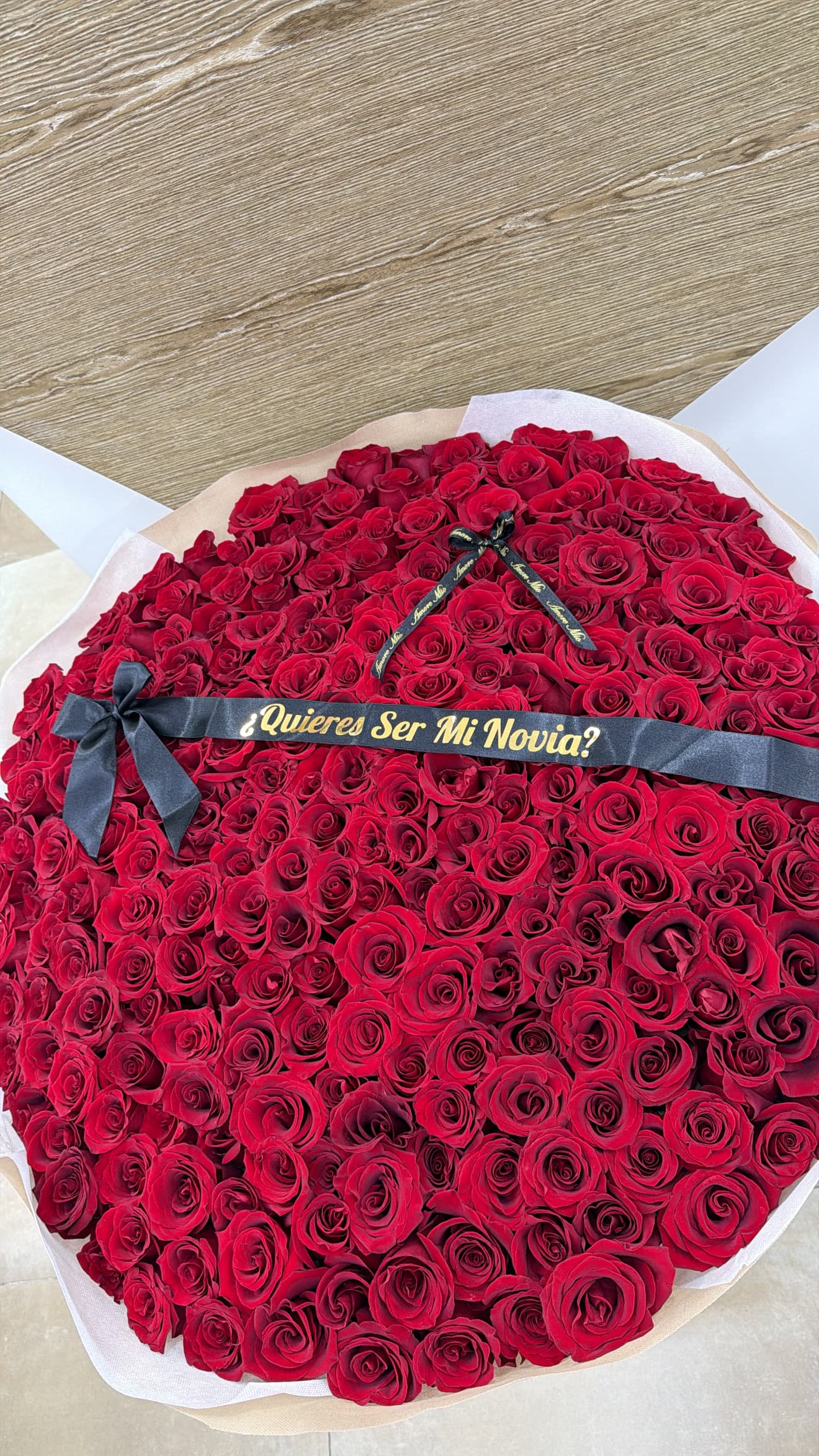 200 rosas + cinta personalizada